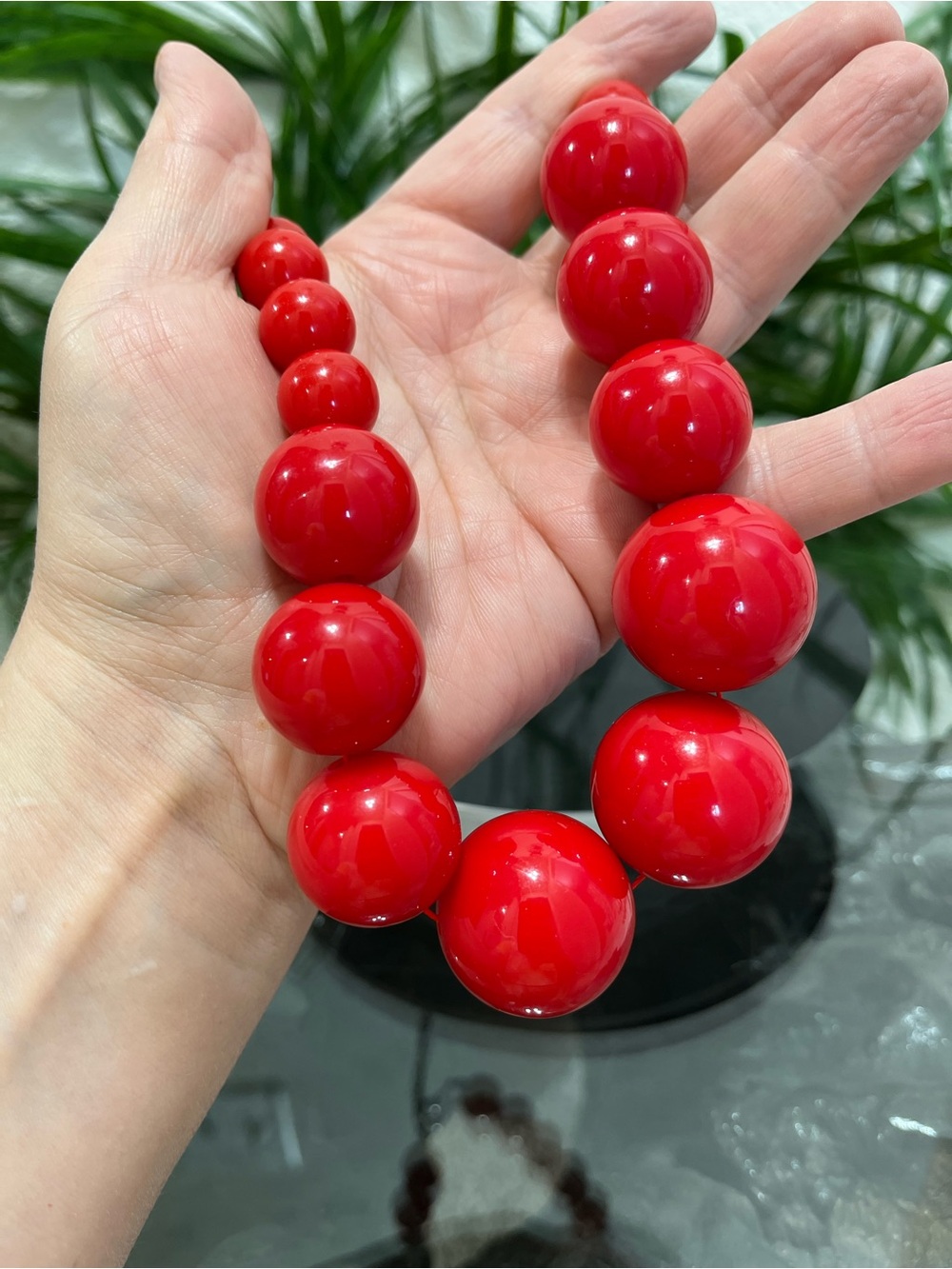 Vintage Chunky Bright Red Acrylic Graduated Bead Statement Necklace